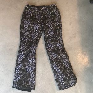 Snowboarding pants